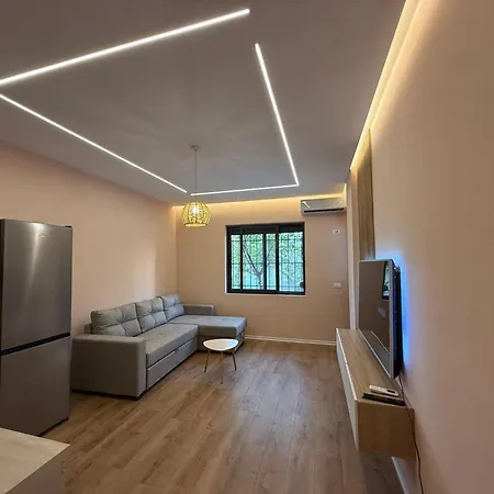 Ami - 40m From * Golem (Tirana)