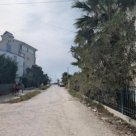 Ami - 40m From Daire *