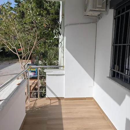 Daire Ami - 40m From Golem (Tirana)